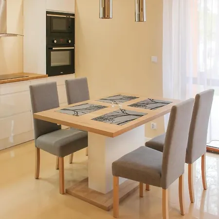 Three-bedroom Holiday In *